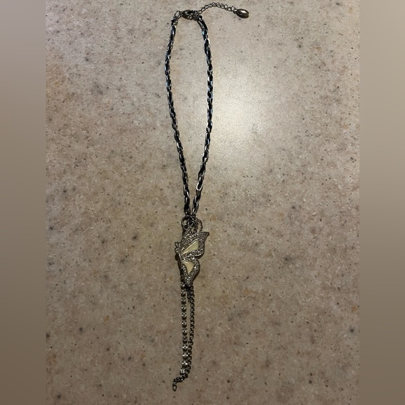 Guess Butterfly necklace - Picture 2 of 9